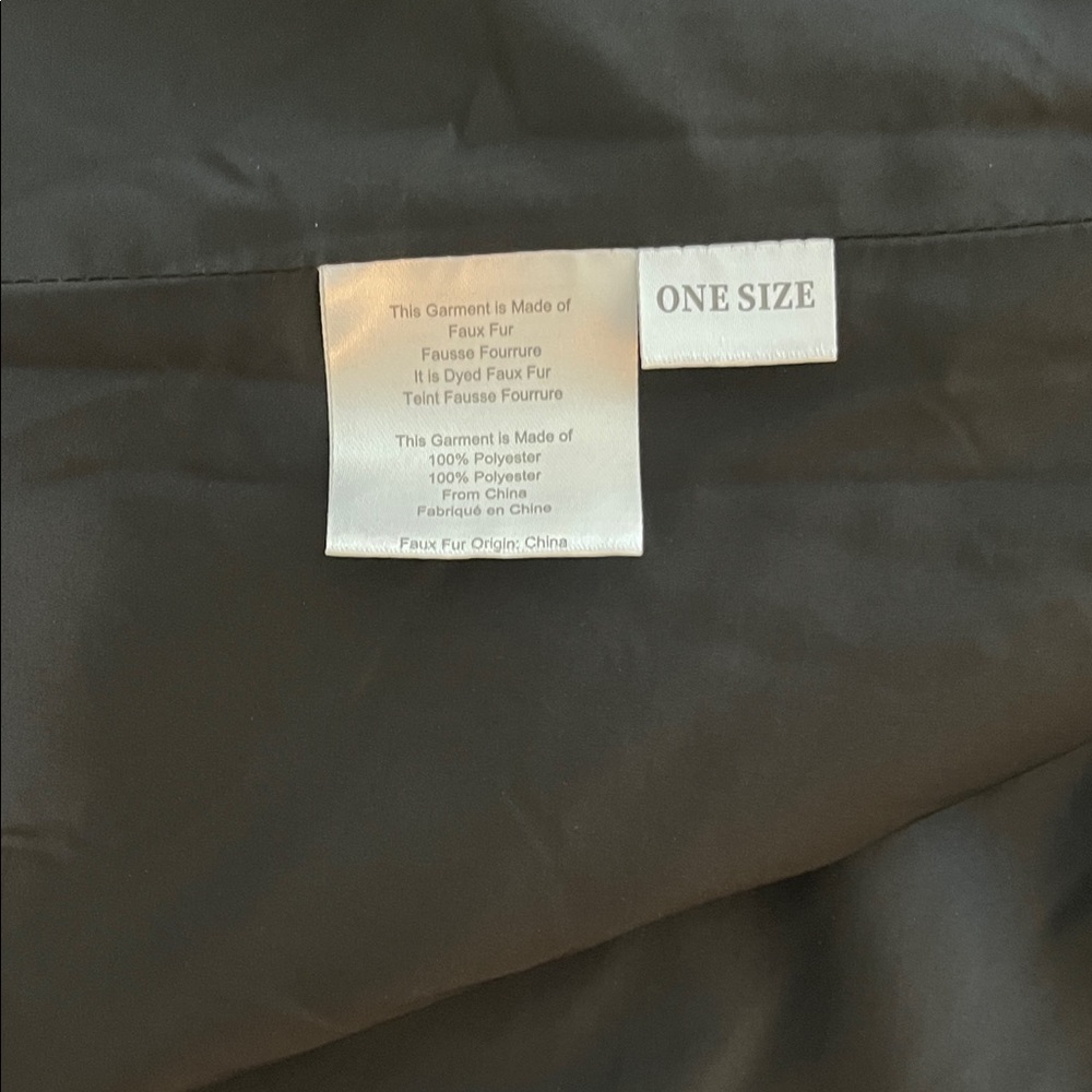 La Fiorentina Black Faux Fur Cape - Picture 6 of 7